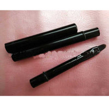 1 Pc Portable Automatic Retractable Lip Brush With Lid Eyeliner Brush Plastic Material 100% Brand new and high quality Anne