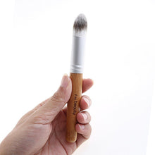 15.5cmX3cm Synthetic Hair Wood Makeup Brushes Powder Concealer Blush Liquid Foundation Makeup Brush Anne