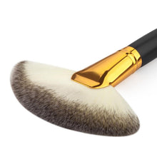 17*2*2 cm Imported Nylon Makeup Large Fan Goat Hair Blush Face Powder Foundation Cosmetic Brush Anne