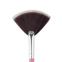1Pc Fan Brush Portable Slim Professional Makeup Brush Artificial Fiber pincel oval maquiagem 2017 Anne