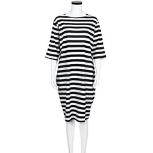2016 6XL Plus Size Women Clothing Black And White Striped Fashion Casual Autumn Loose Mid Dress O-Neck Womens Dresses robe femme