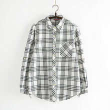 2016 Autumn New Shirt Fashion Casual Female Long Sleeve Women Plaid Blouse Turn-down Collar Tops With Button Pocket 71601