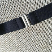 2016 Hot Sale Summer Black White Crochet Crop Top Women Sexy Cropped Tops Backless Lace Halter Camis Unpadded Top Bra YLYL