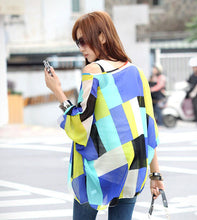 2016 New Batwing Sleeve Shirt&Blouse Fashion Women Chiffon Shirts Bohemian Plaid Print Half Sleeve Oversized Blouse Tops Shirt
