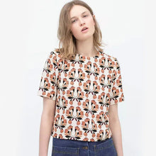 2016 New Casual Women European Style T shirts O-neck Tshirt Female Floral Short Sleeve Female Back Zipper Crop Tops 70719