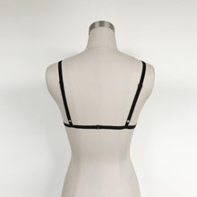 2016 New Fahsion Lace Sheer Sexy Summer Style Floral Women Crop Tops Hollow Sleeveless Black Crochet Top Vest Camisole #1124