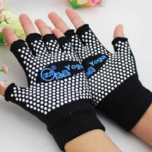 2016 New Fashion Sports Fittness Gloves For Women Half Fingerless Mittens Sports Gloves Anti Slip Semi Guantes Mujer