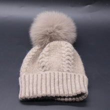 2016 New Fashion Woman's Winter Warm Hats Knitting Woolen Winter Pompon Hats With Fur Cap For Woman Skullies & Beanies Gorros