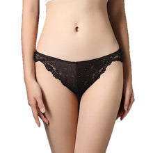 2016 Sexy Lady Women's Panties Hollow Out Lace Low-waist Hip hollow Underpanties Ladies Underwear Briefs Ropa Interior Mujer