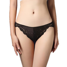 2016 Sexy Lady Women's Panties Hollow Out Lace Low-waist Hip hollow Underpanties Ladies Underwear Briefs Ropa Interior Mujer