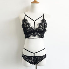 2016 Sexy Women Lingerie Black Lace Bandage Underwear Nightwear Women Exotic Apparel Set Crop Tops + G String Club Wear Lingerie