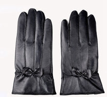 2016 Winter Women Girl Luxurious PU Leather Winter Super Warm Gloves Cashmere Bow Women Warm Out Work Gloves Gants Homme#697