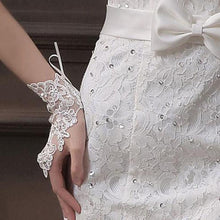 2016 new fashion Womens Gloves Bride Party Dress Fingerless Gloves With Lace Satin Gloves Erkek Eldivenleri