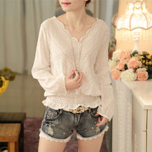2017 Blusas femininas Casual Women Hollow Out Blouses Long Sleeve Tops Autumn V-neck Lace Print Shirts 71781