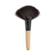 2017 Fan brush Blusher Face Powder Foundation Eyeshadow Highlighter Eyebrow Cosmetics Professional Makeup brushes Maquiagem