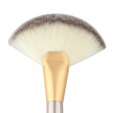 2017 Fan brush Make up Large Fan Goat Hair Blush Face Concealer Powder Foundation Eyeshadow Makeup brushes Pincel maquiagem