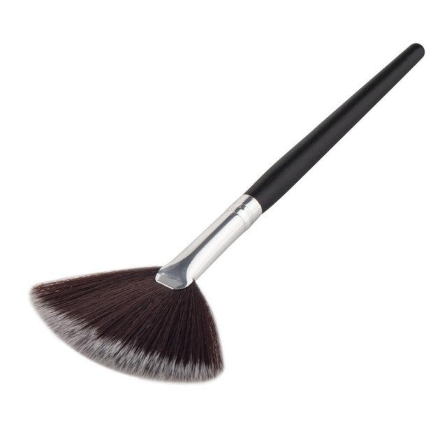 2017 Fan brush Slim Professional Makeup brushes Artificial Fiber Powder Foundation Eyeshadow Eyeliner Pinceis de maquiagem