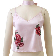 2017 Fashion Sleeveless T-shirts Plus Size Female t shirts Embroidery Crop Top V-neck Women tee 72228