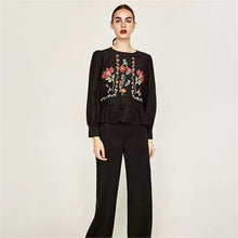 2017 Female Fashion Long Sleeve Blouses O-Neck Ladies Tops Casual shirt Embroidery Floral Blouse Women Plus Size 72469