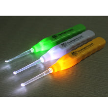 2017 LED Flashlight Earpick Curette Anti-slip Handle Ear Wax Cleaner Earwax Remover Tool