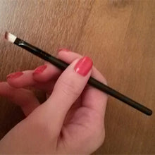 2017 Make up Eyebrow brush Powder Foundation Cosmetic Professional Makeup brushes Beauty Pinceis de maquiagem Black