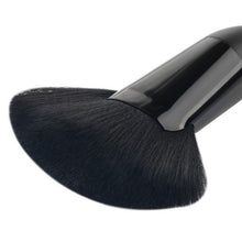 2017 Make up Fan brush Goat Hair Blush Face Concealer Powder Foundation Cosmetic Professional Makeup brushes Pincel maquiagem
