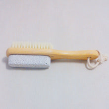 2017 Natural Handle Bristle Pumice Stone Rub Feet Foot Exfoliating Dead Skin Remover Spa Massager Wooden Brush 88
