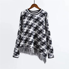 2017 New Fashion Female Pullovers Knitted Long Sleeve O-neck Plaid Winter Tassel Irregular Sweaters 72048