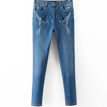 2017 New Women Denim Bird Print Embroidery Pants Loose Female Pencil Pants Plus Size Jeans Full Length Mid Trousers 72090