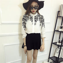 2017 New Women Embroidery Print Blouse Stand Collar Three Quarter Sleeve Tee Shirt Button Blouses Fashion Plus Size Blusas 72197