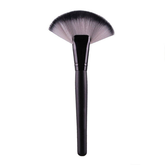2017 Professional Makeup Brush Blush/ Powder Sector Make Up Soft Fan Foundation Brushes Cosmetic Tool