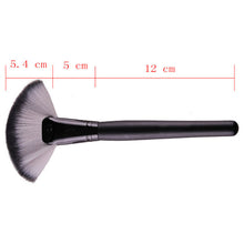 2017 Professional Makeup Brush Blush/ Powder Sector Make Up Soft Fan Foundation Brushes Cosmetic Tool