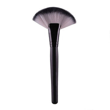 2017 Professional Makeup Brush Blush/ Powder Sector Make Up Soft Fan Foundation Brushes Cosmetic Tool