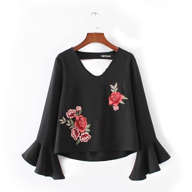Backless Women Blouses Butterfly Sleeve Embroidery Red Rose Elegant Crop Blouse Sweety Blouse Blusa Bordada#121