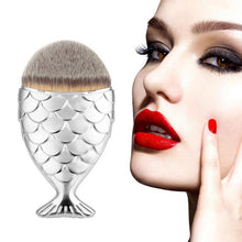 Best Price! 6*1.5*11cm Fish Scale Makeup Brush Fishtail Bottom Brush Powder Blush Makeup Cosmetic Brushes Tool Anne