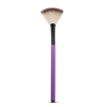 Fan Shaped Wooden Handle Ultra Soft Hair Makeup Cosmetic Brushes Beauty Tool Hot Sale