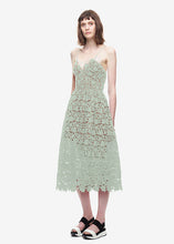 Handmade Crochet Floral Pattern Hollow Out V Neck Spaghetti Strap Women Sexy Sundress See Through Runway New Sweet Dress