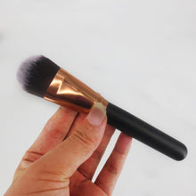 Portable Makeup Foundation Brush Makeup Brushes Cosmetic Brush Mask Brush They apply makeup evenly and are easy to clean Anne