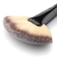 Pro Fan Blush Face Powder Foundation Blending Cosmetic Makeup Brushes Tools