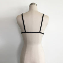 Sexy Bandage Cropped feminino Women Alluring Elastic sexy Strappy Hollow Out Bustier Crop Top 2017 &23