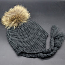 Winter 2016 Children Cute beanies knitted wool Skullies casual Hats For Boys Girls Faux fur pompom solid cap Kids Gorros