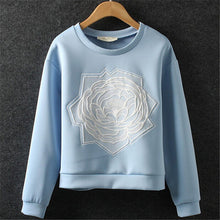 Women Hoodies Sweatshirts Rose Three-dimensional Embroidery Pullover Tops 2017 Female Long Sleeve Coat Casual Jacket Tops 31881