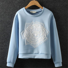 Women Hoodies Sweatshirts Rose Three-dimensional Embroidery Pullover Tops 2017 Female Long Sleeve Coat Casual Jacket Tops 31881