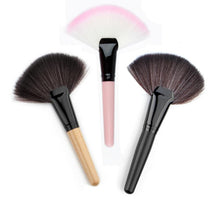 fresh Imported Nylon Material Makeup Fan Blush Face Powder Foundation Cosmetic Brush makeup brush cleaner Anne
